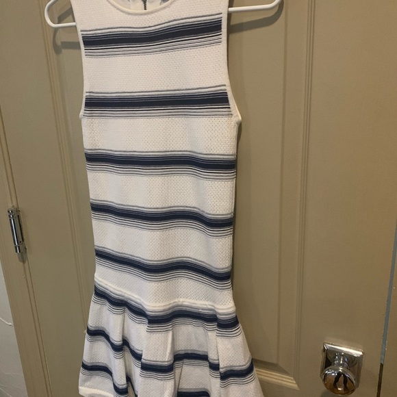 Alice + Olivia Sleeveless Dress XS - Picture 3 of 8